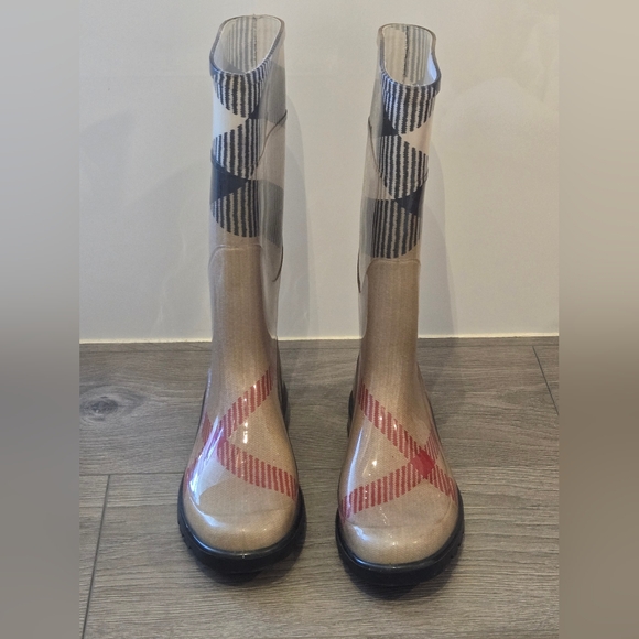 Burberry rainboots - Picture 2 of 4